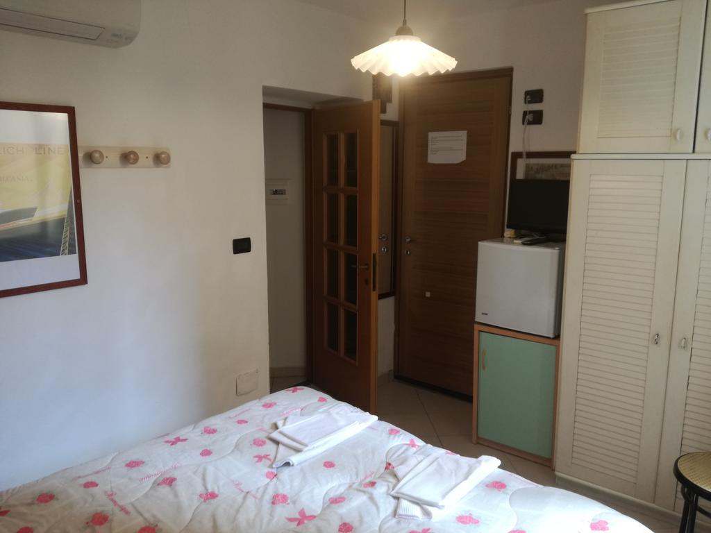 Affittacamere Ca' Dei Lisci Riomaggiore Exterior foto